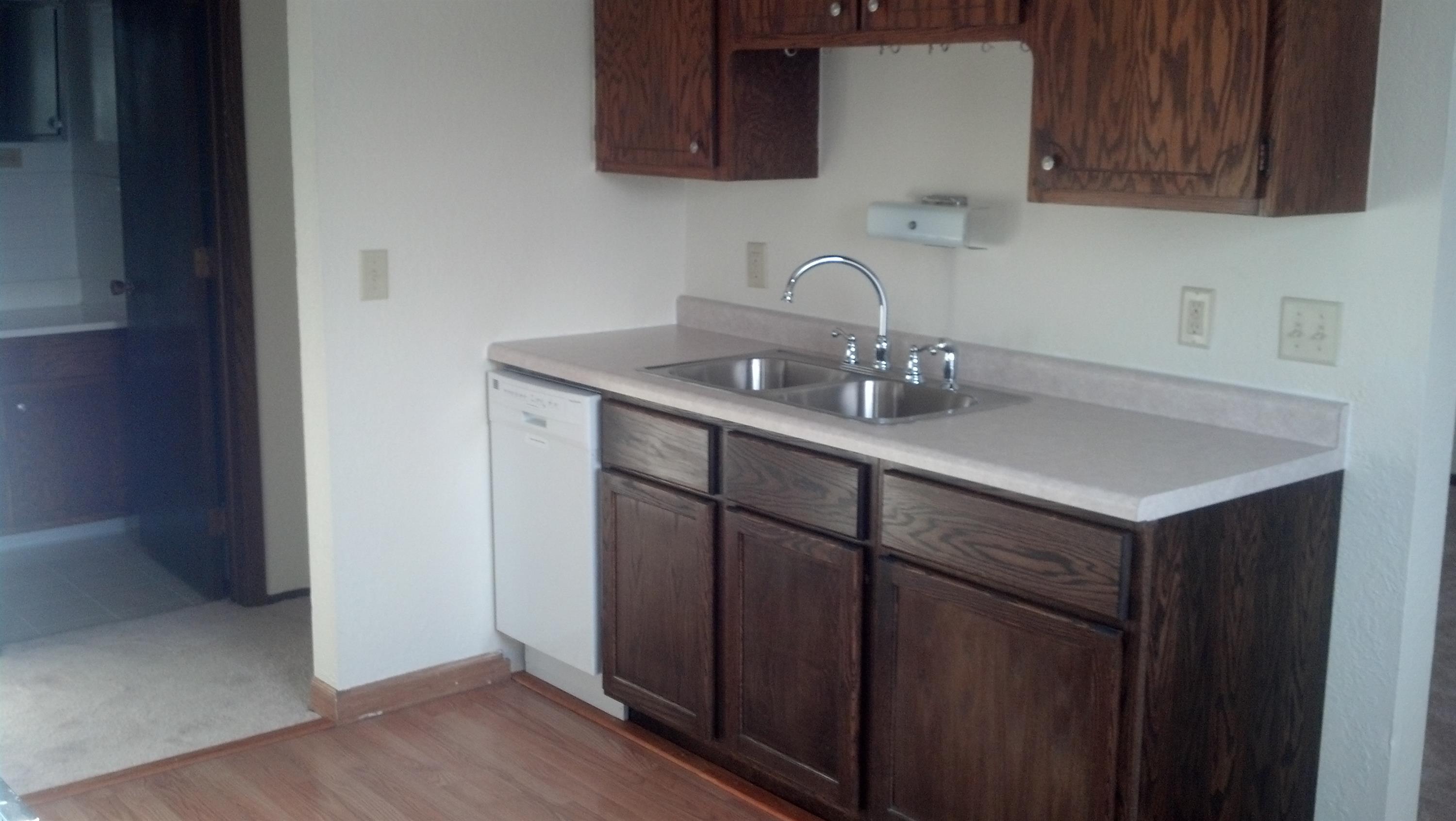 1017 Raymond Ave - 06